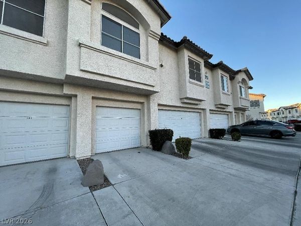 4901 Black Bear Road, Unit 202, Las Vegas, NV 89149