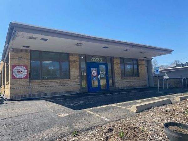 4233 W Beltline Hwy Road, Madison, WI 53711