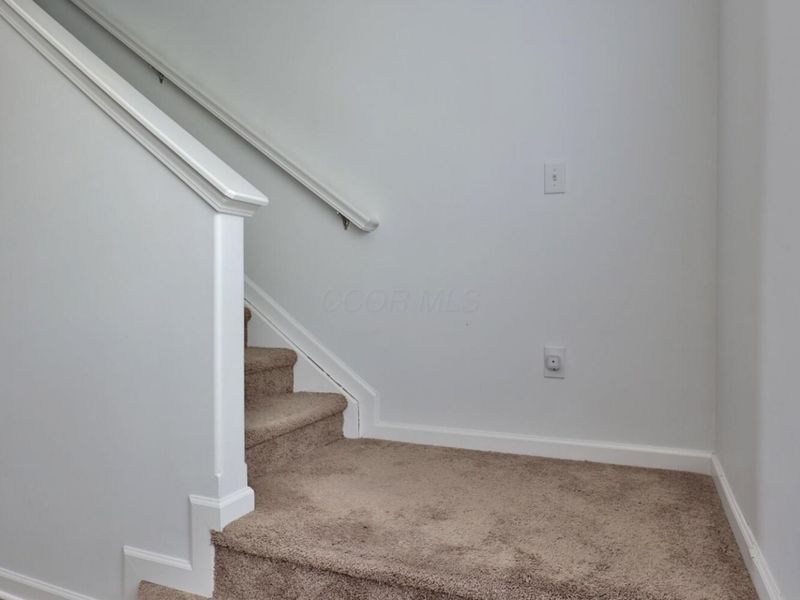 1413 Bloomington Boulevard , Columbus, OH 43228 Photo 19