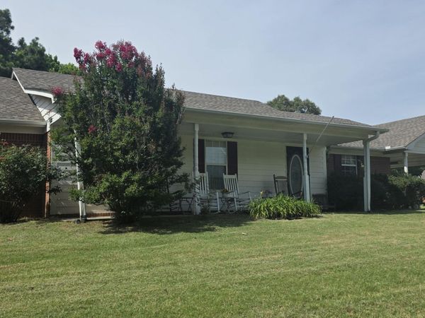 180 Stonewall Road, Byhalia, MS 38611