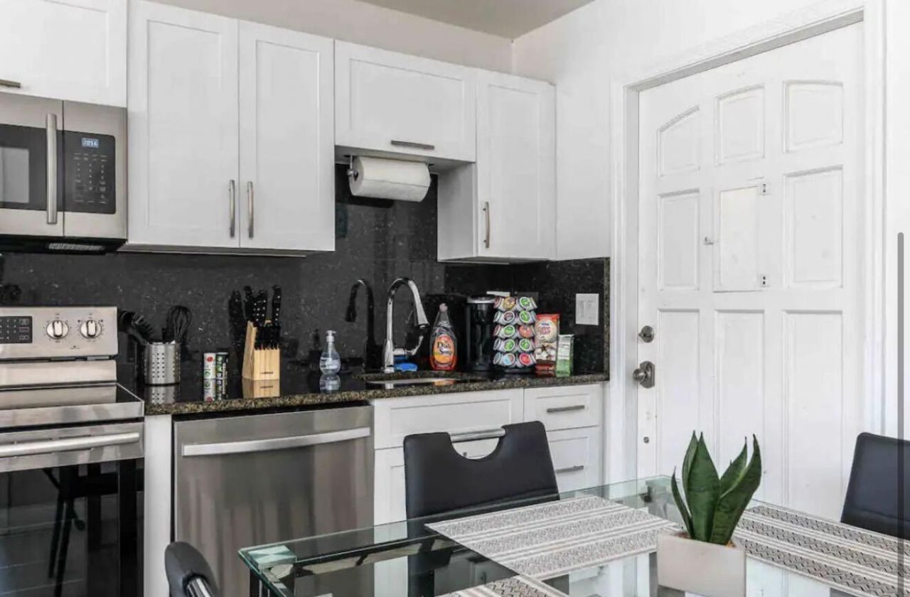 2499 NE 2nd Avenue, Unit B, Boca Raton, FL 33431 Photo