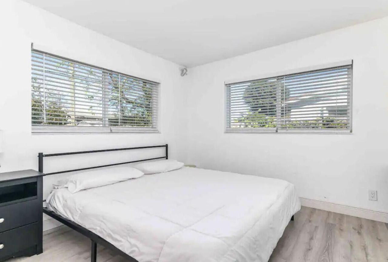 2499 NE 2nd Avenue, Unit B, Boca Raton, FL 33431 Photo