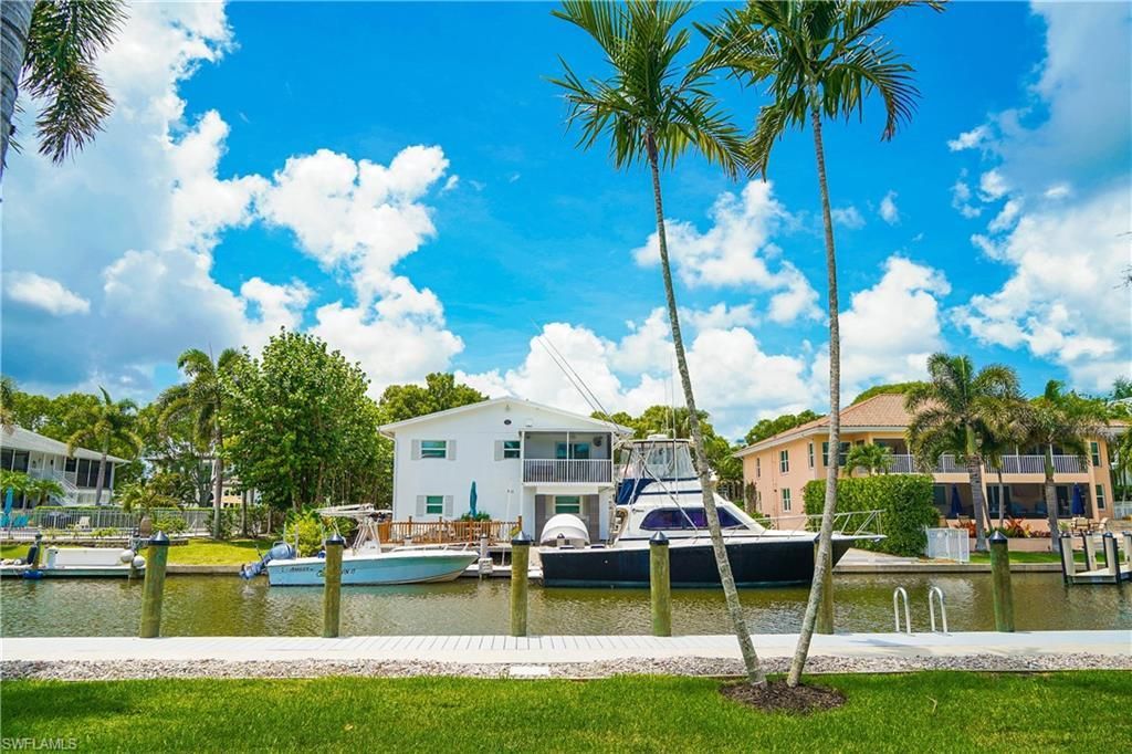 1686 Blue Point Ave , Unit B9, Naples, FL 34102 Photo