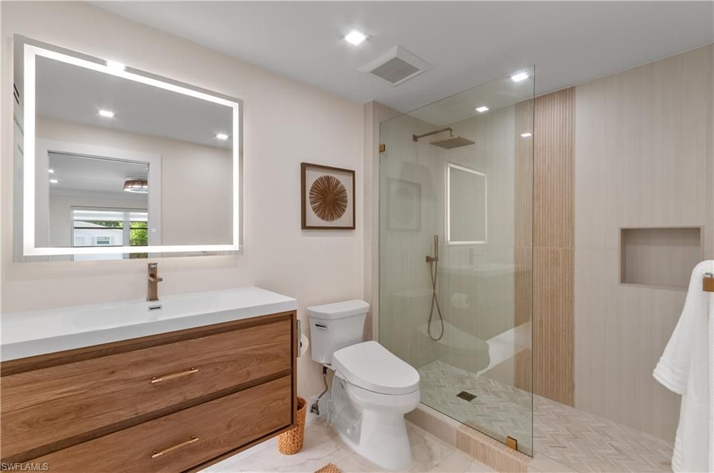 1686 Blue Point Ave , Unit B9, Naples, FL 34102 Photo