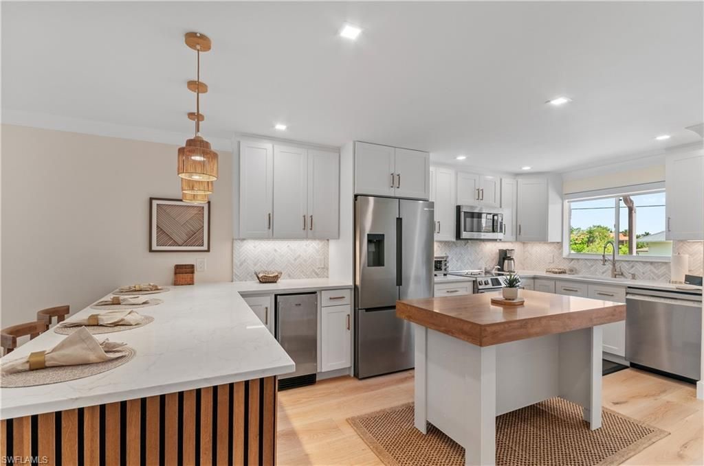 1686 Blue Point Ave , Unit B9, Naples, FL 34102 Photo