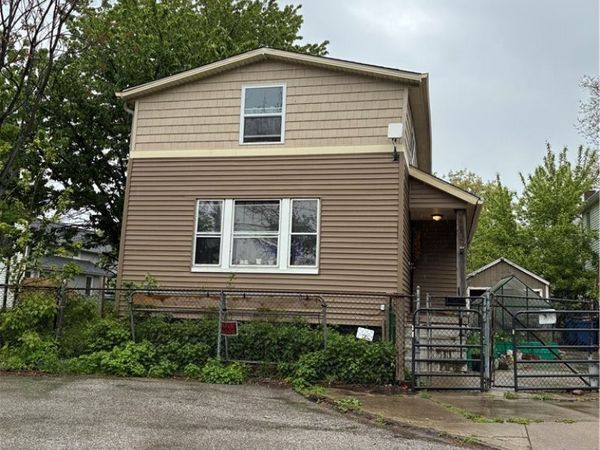 5900 Lawn Avenue , Cleveland, OH 44102