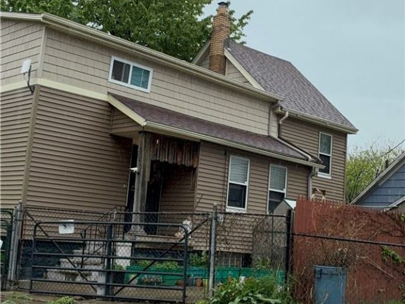 5900 Lawn Avenue , Cleveland, OH 44102 Photo 3