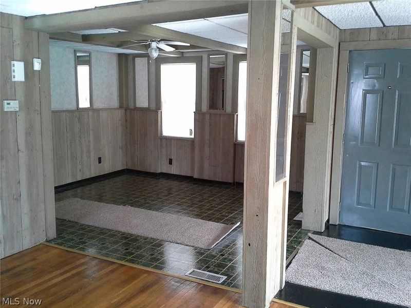 5900 Lawn Avenue , Cleveland, OH 44102 Photo 7