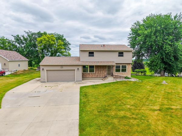 720 Campbell Court, Pine Island, MN 55963
