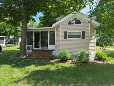 2221 Reubens #22 Lane SW, Farwell, MN 56327
