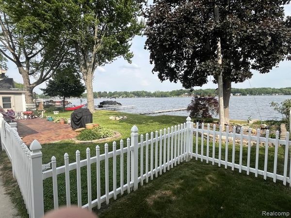 1138 Lakeview Drive, Lake Odessa Vlg, MI 48849