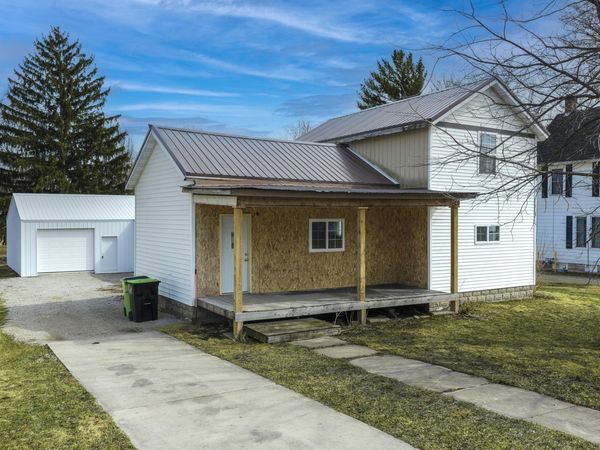 406 S College Ave, Fox Lake, WI 53933