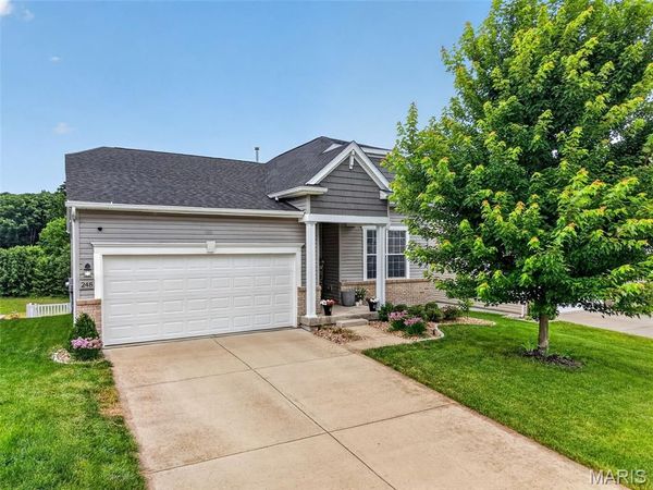 248 Thorn Brook Drive , O'Fallon, MO 63366
