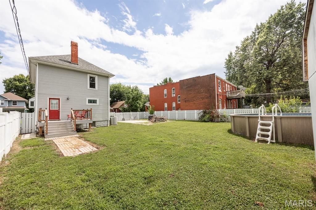 2423 Benton Street, Granite City, IL 62040 Main Photo