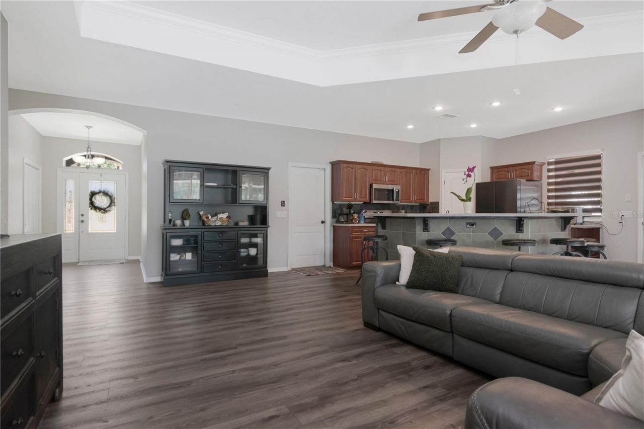 219 Willow Bend Parkway , Lutz, FL 33549 Photo