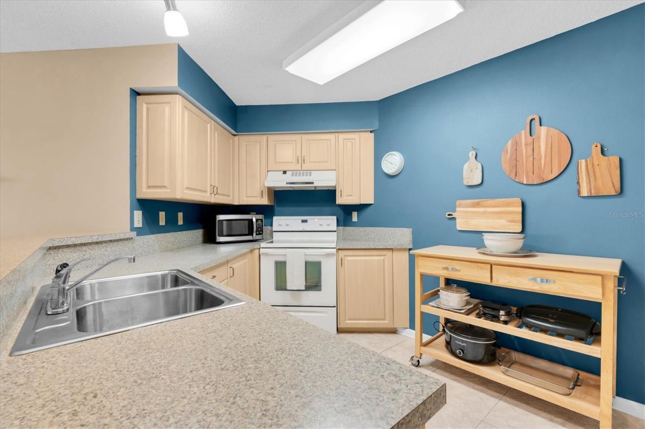 6000 Bahia Del Mar Circle, Unit 131, Saint Petersburg, FL 33715 Photo