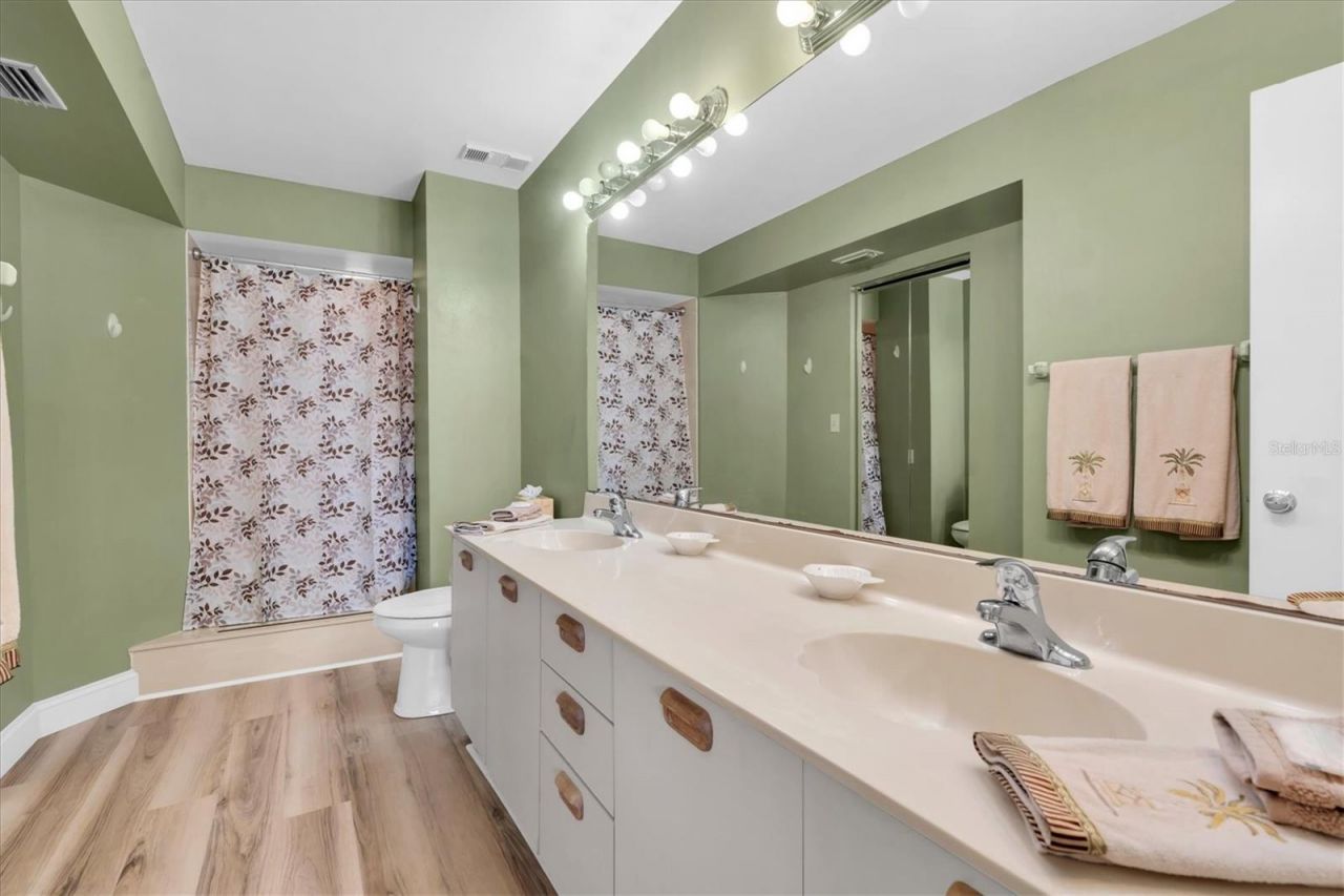 6000 Bahia Del Mar Circle, Unit 131, Saint Petersburg, FL 33715 Photo