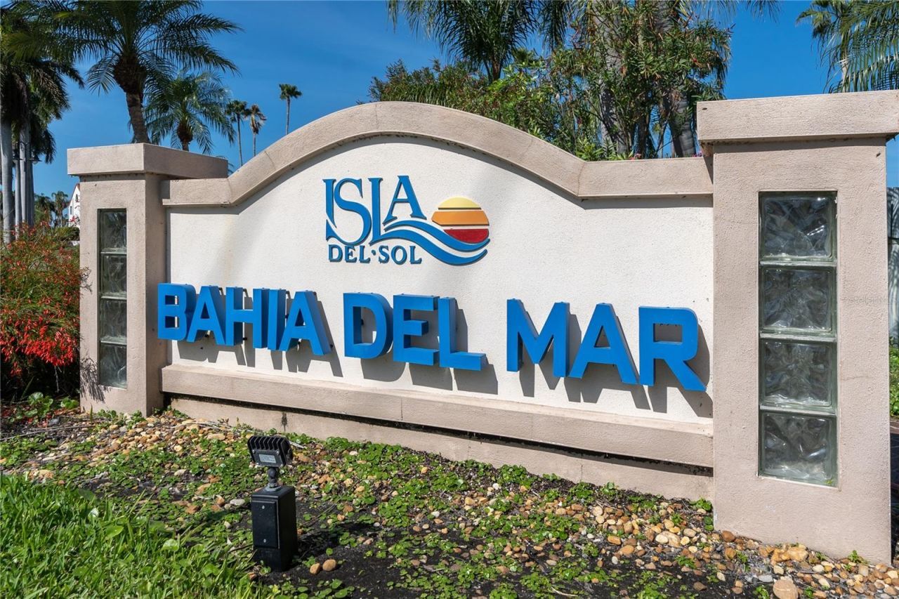 6000 Bahia Del Mar Circle, Unit 131, Saint Petersburg, FL 33715 Photo