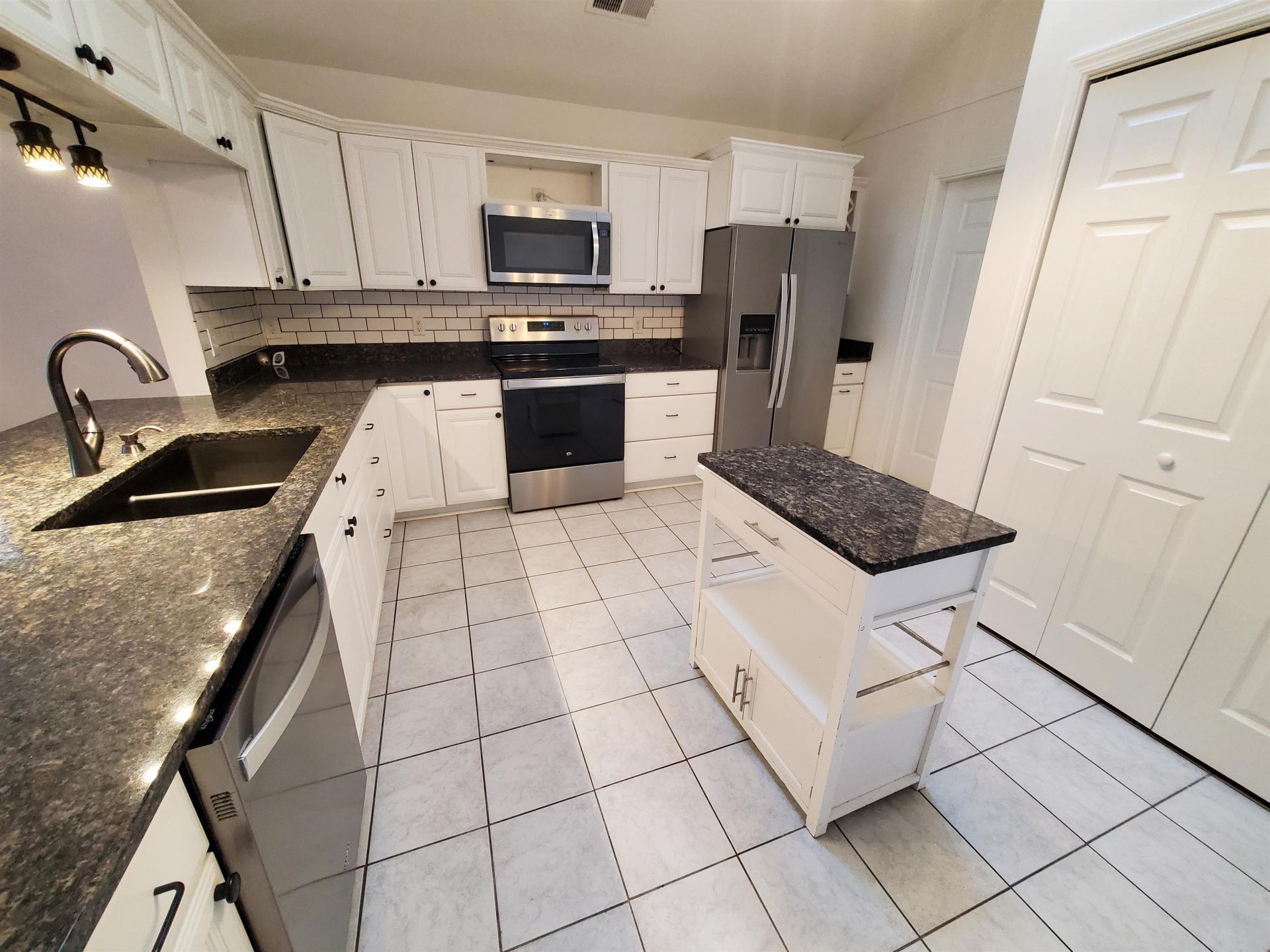 6729 Wisteria Dr.  Photo 10