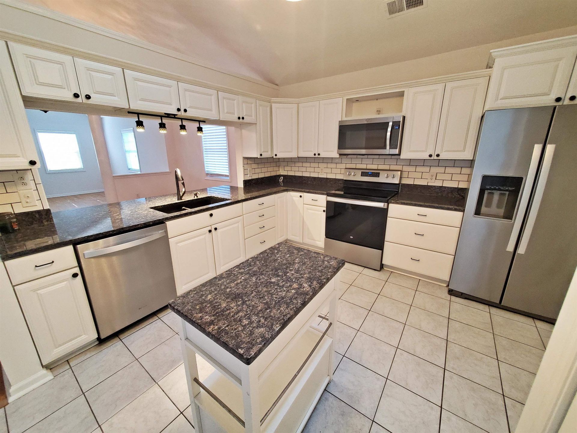 6729 Wisteria Dr.  Photo 8