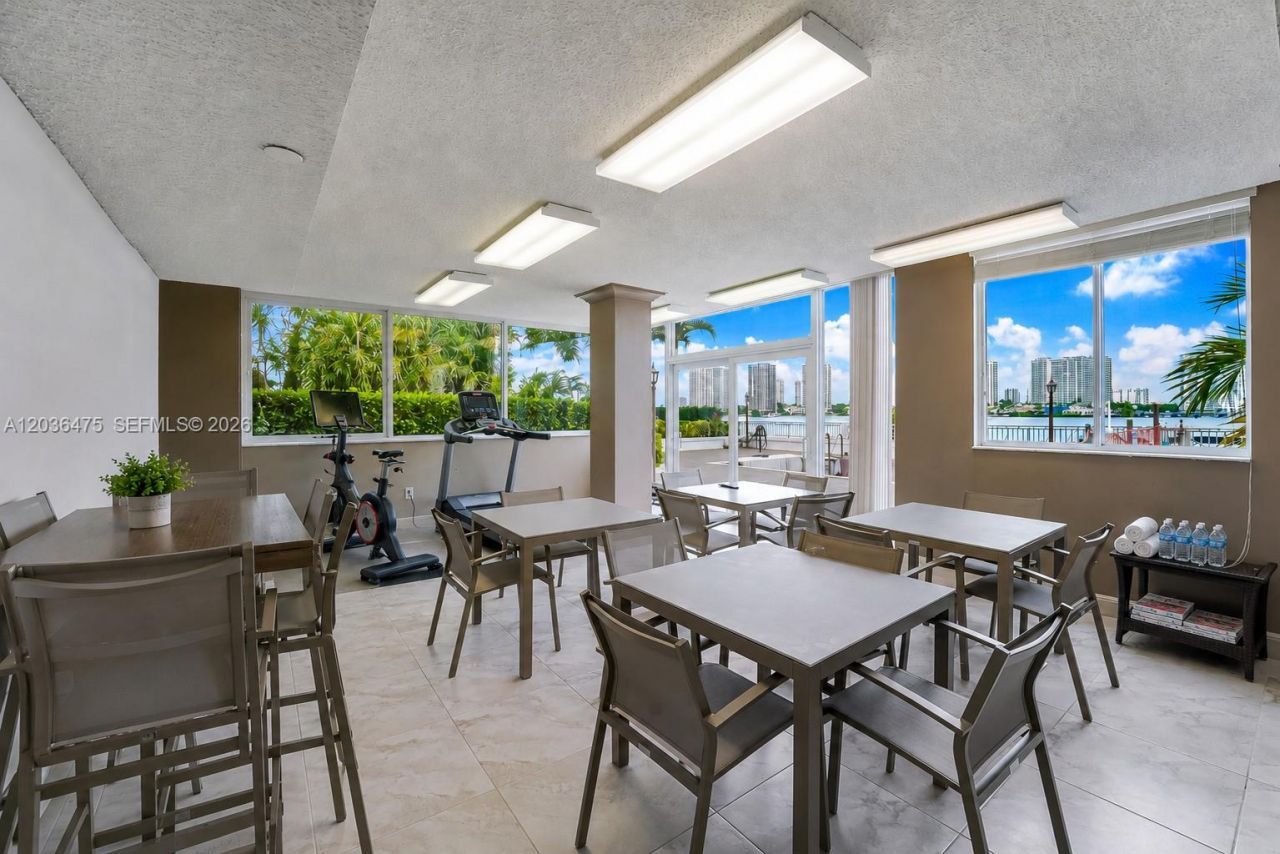 18000 N Bay Rd , Unit 902, Sunny Isles Beach, FL 33160 Photo