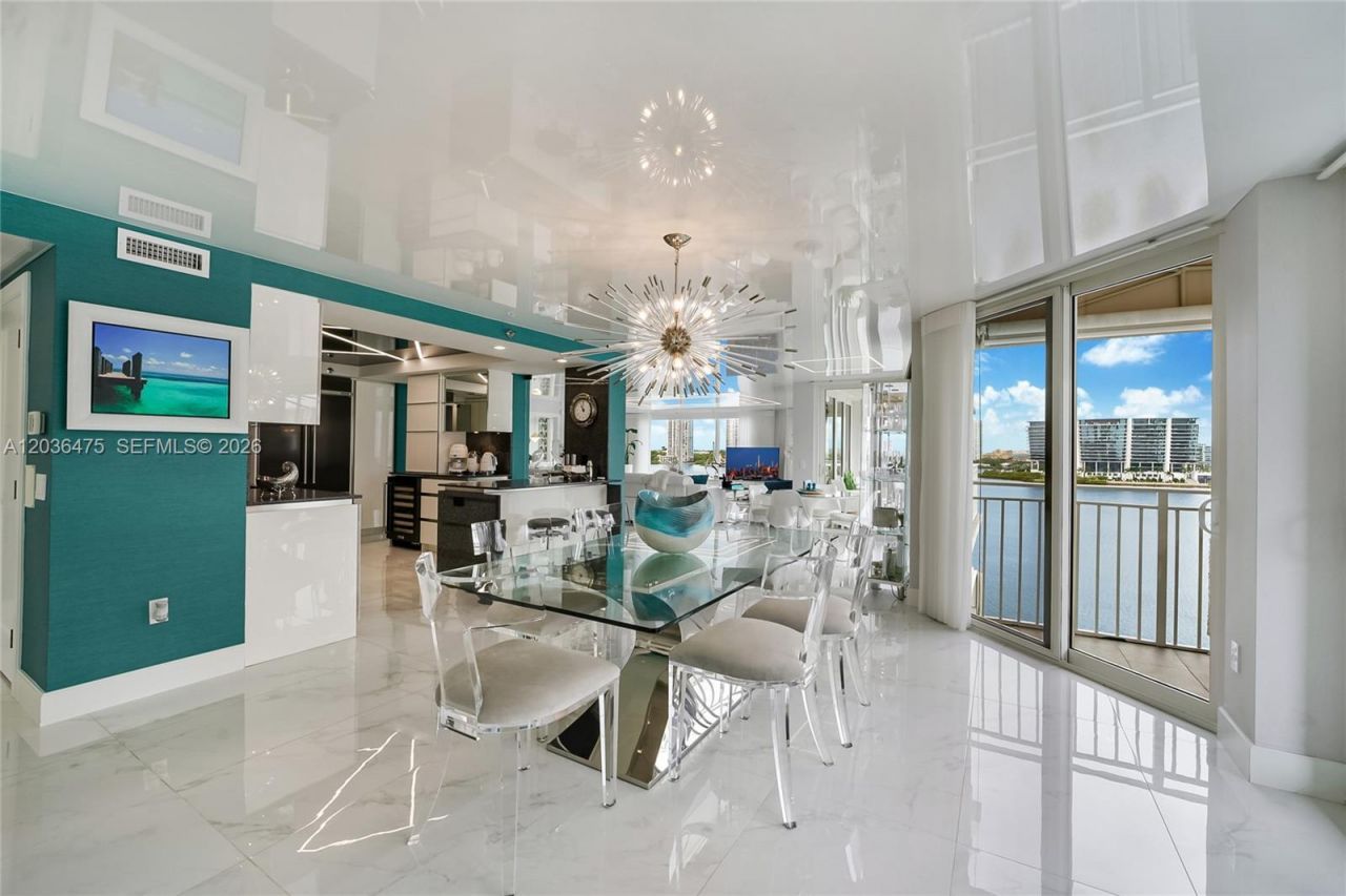 18000 N Bay Rd , Unit 902, Sunny Isles Beach, FL 33160 Photo