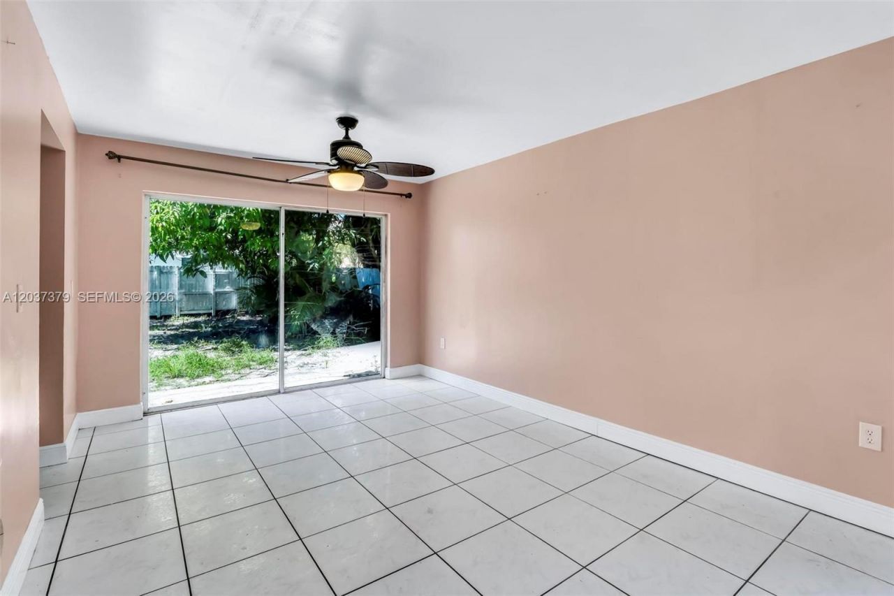 9601 SW 9th Ct , Pembroke Pines, FL 33025 Photo