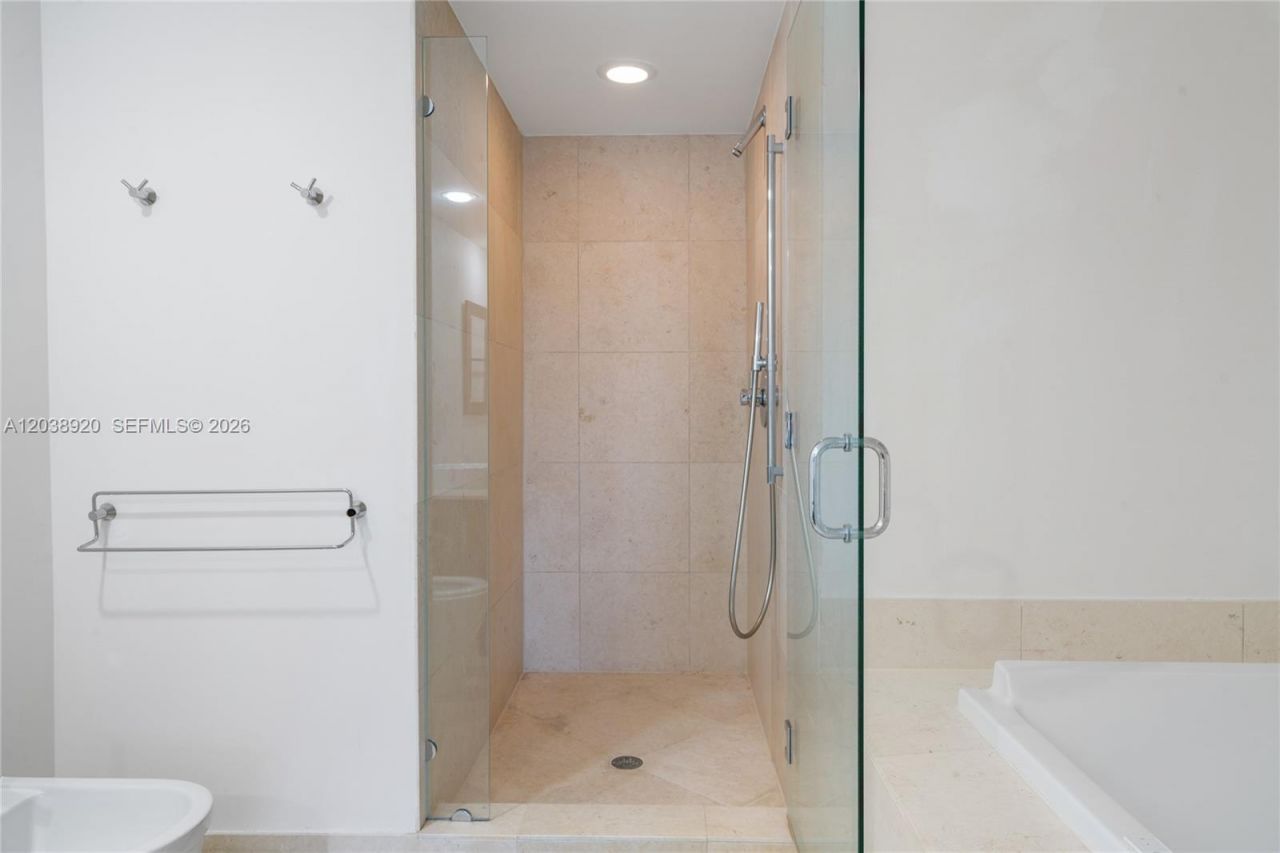 475 Brickell Ave, Unit 4315, Miami, FL 33131 Photo