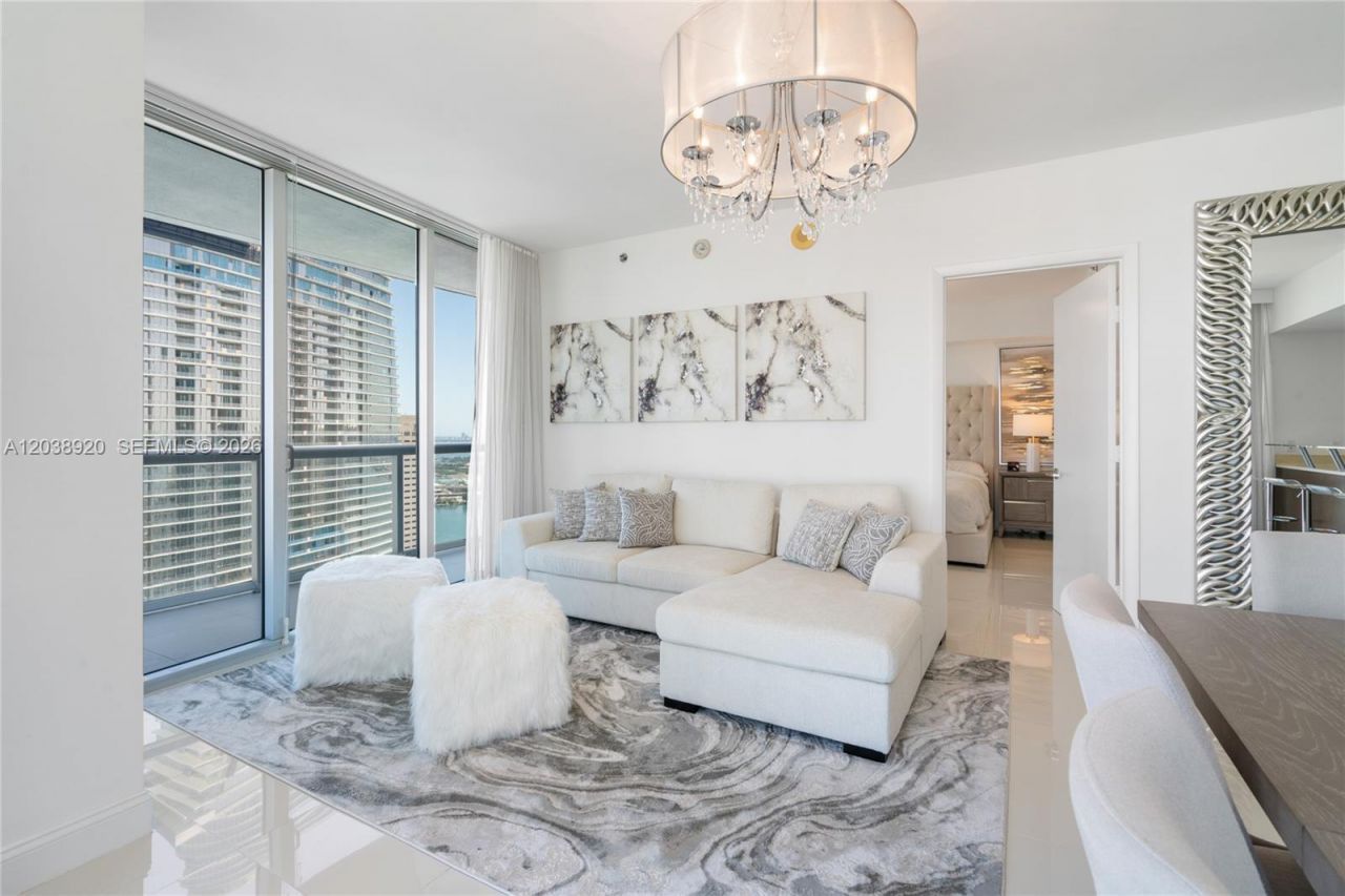 475 Brickell Ave, Unit 4315, Miami, FL 33131 Photo