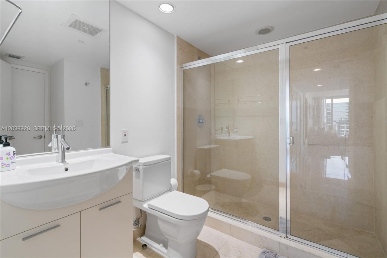 475 Brickell Ave, Unit 4315, Miami, FL 33131 Photo