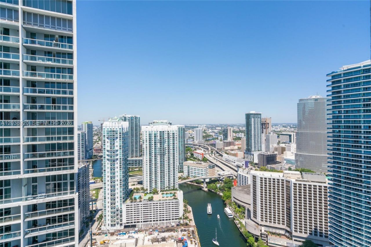 475 Brickell Ave, Unit 4315, Miami, FL 33131 Photo