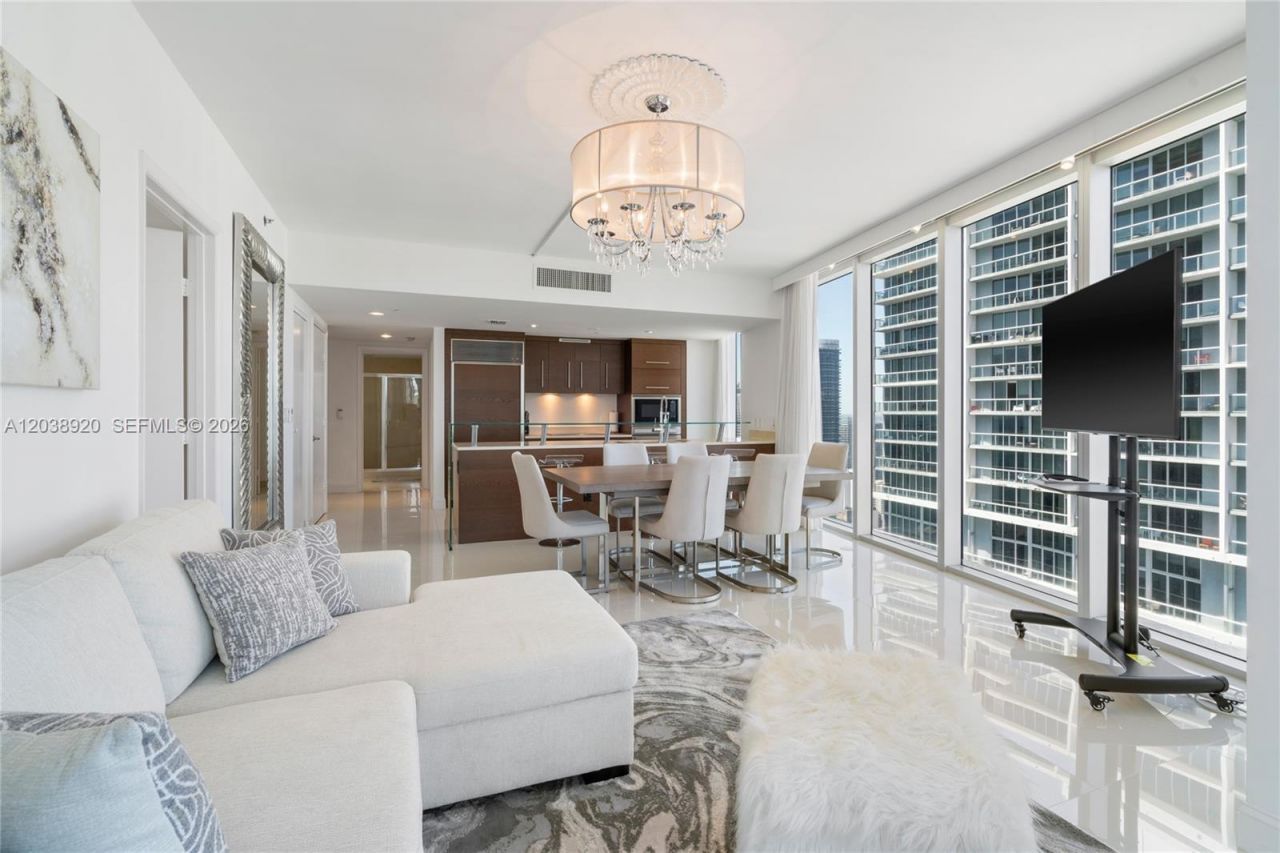 475 Brickell Ave, Unit 4315, Miami, FL 33131 Photo