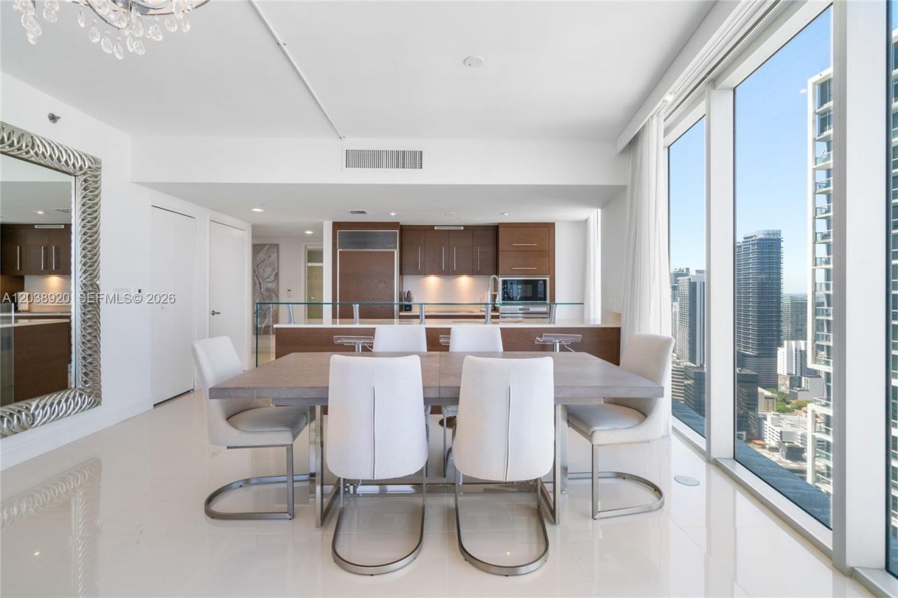 475 Brickell Ave, Unit 4315, Miami, FL 33131 Photo