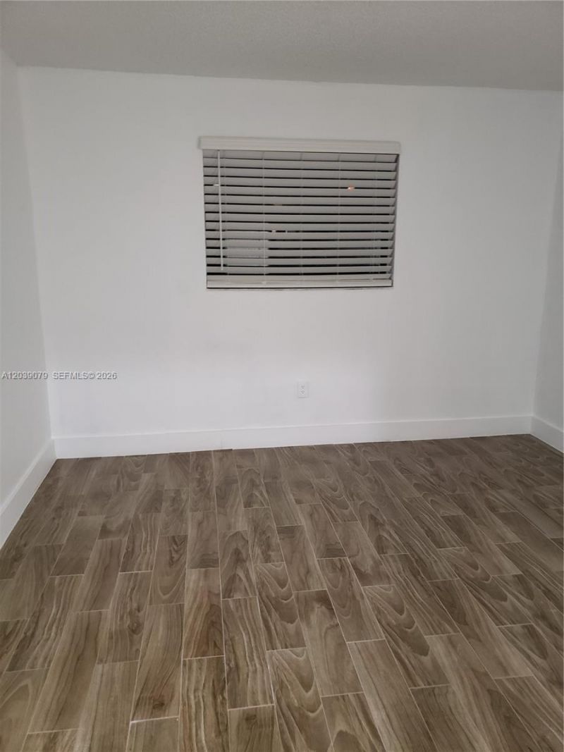 8075 NW 7th St , Unit 115, Miami, FL 33126 Photo
