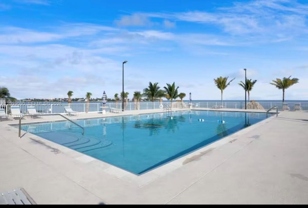 10877 Overseas Hwy , Unit 37, Marathon, FL 33050 Photo