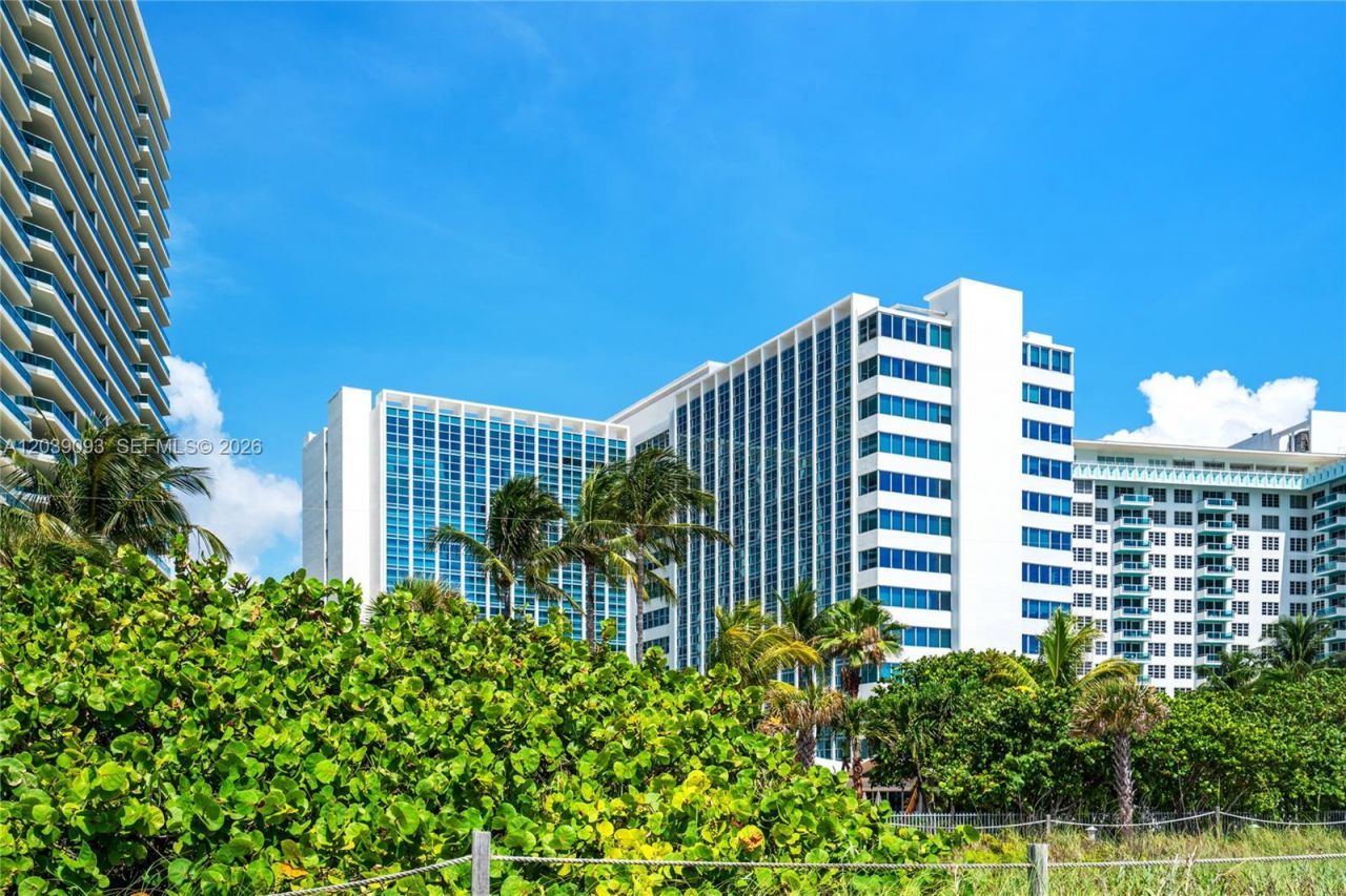 5055 Collins Ave, Unit 10H, Miami Beach, FL 33140 Photo