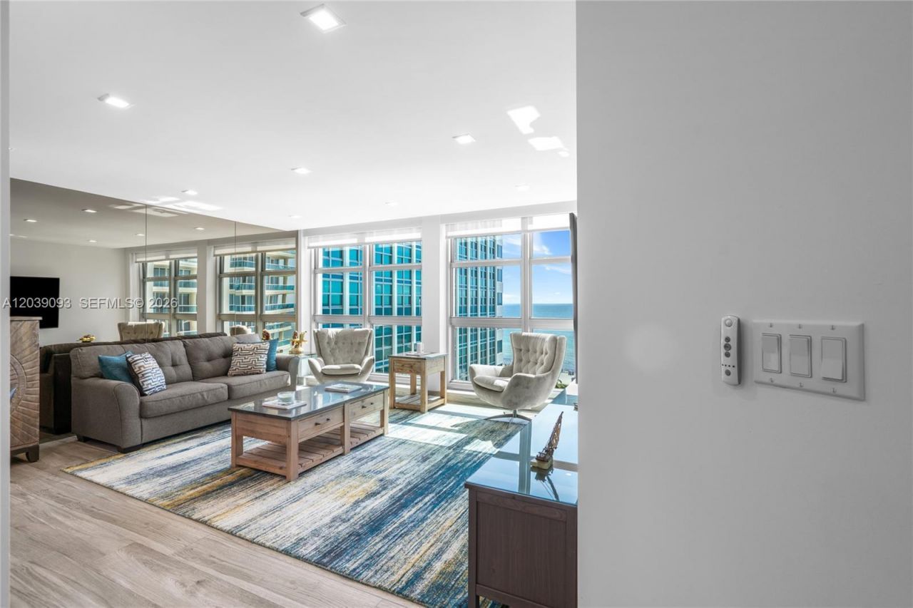 5055 Collins Ave, Unit 10H, Miami Beach, FL 33140 Photo