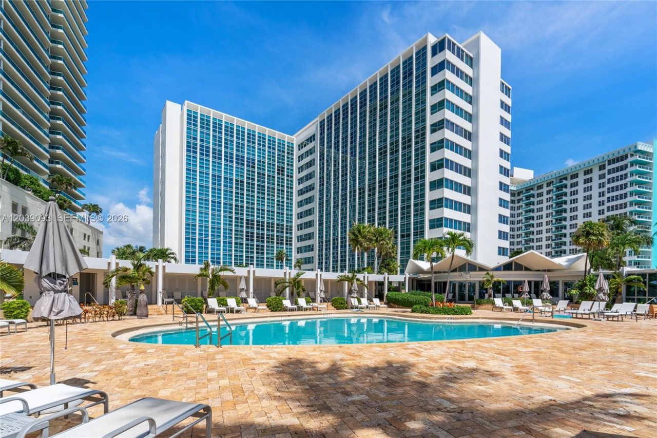 5055 Collins Ave, Unit 10H, Miami Beach, FL 33140 Photo