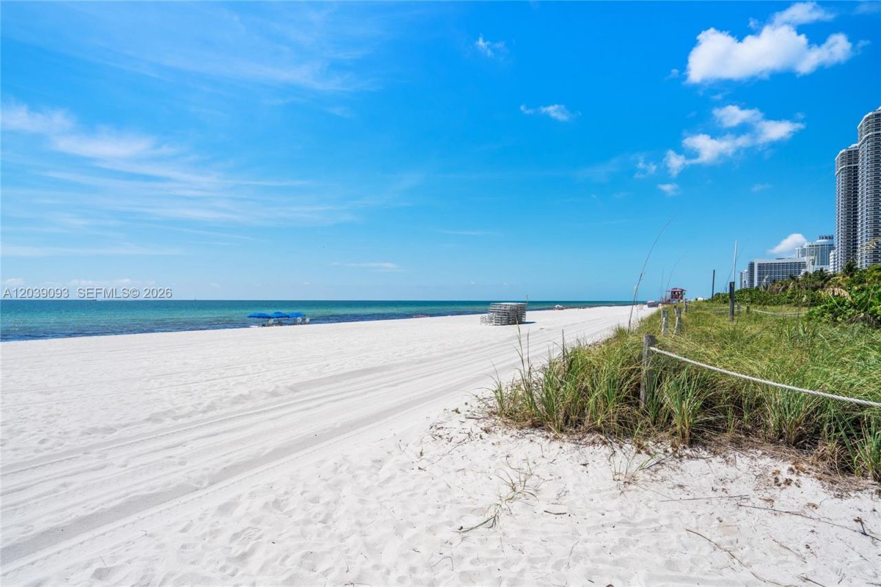5055 Collins Ave, Unit 10H, Miami Beach, FL 33140 Photo