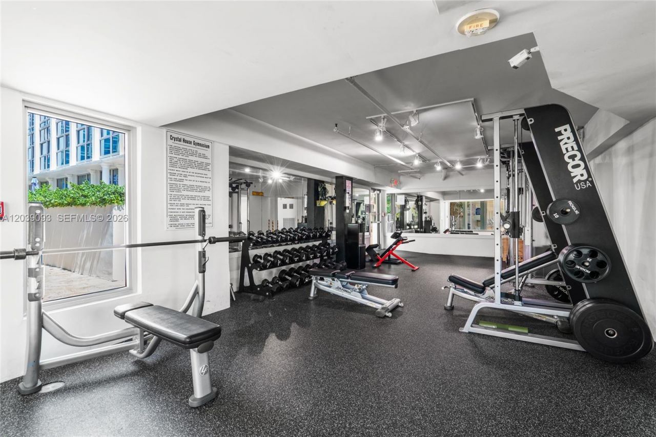 5055 Collins Ave, Unit 10H, Miami Beach, FL 33140 Photo