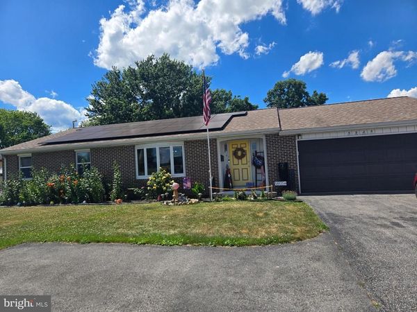 5925 GREENVILLAGE ROAD, CHAMBERSBURG, PA 17202