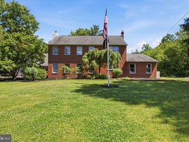 6338 STUMP ROAD, PIPERSVILLE, PA 18947