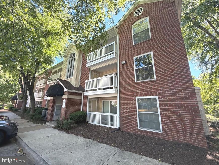 1534 Lincoln Way , Unit 204, McLean, VA 22102 Main Photo