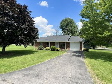 134 Cherokee Avenue, Russell Springs, KY 42642