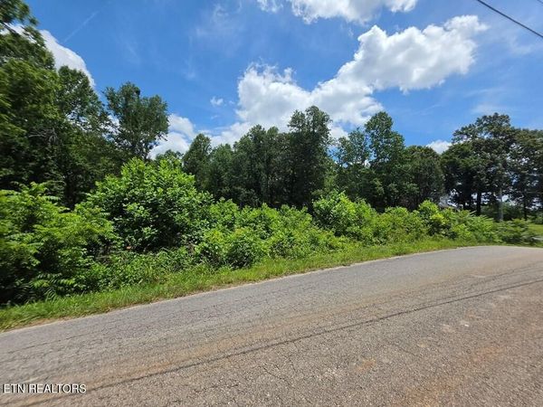 1140 Heathwood West Drive, Cookeville, TN 38506
