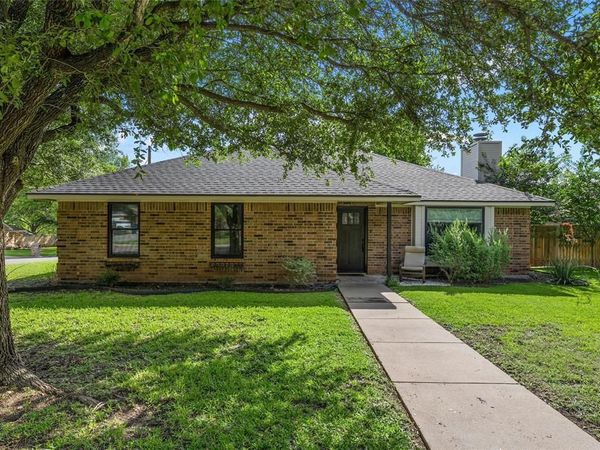 310 Ruth Drive, Hewitt, TX 76643