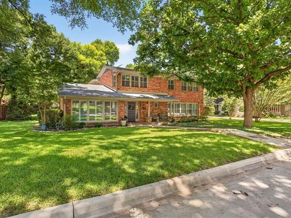 3712 Fox Hollow Street, Fort Worth, TX 76109
