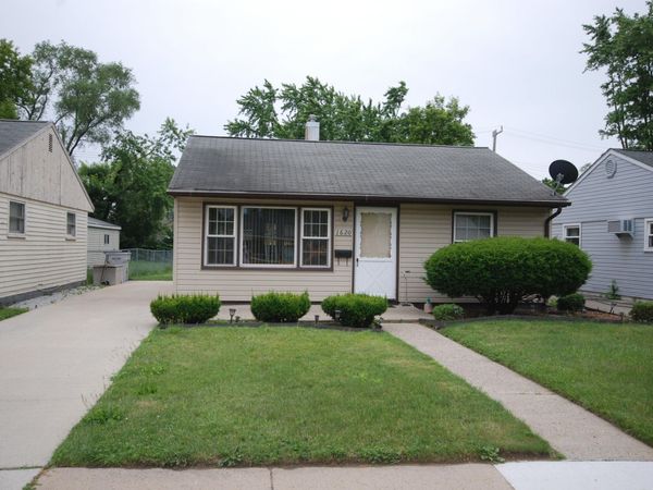 1620 E Meyers Avenue, Hazel Park, MI 48030
