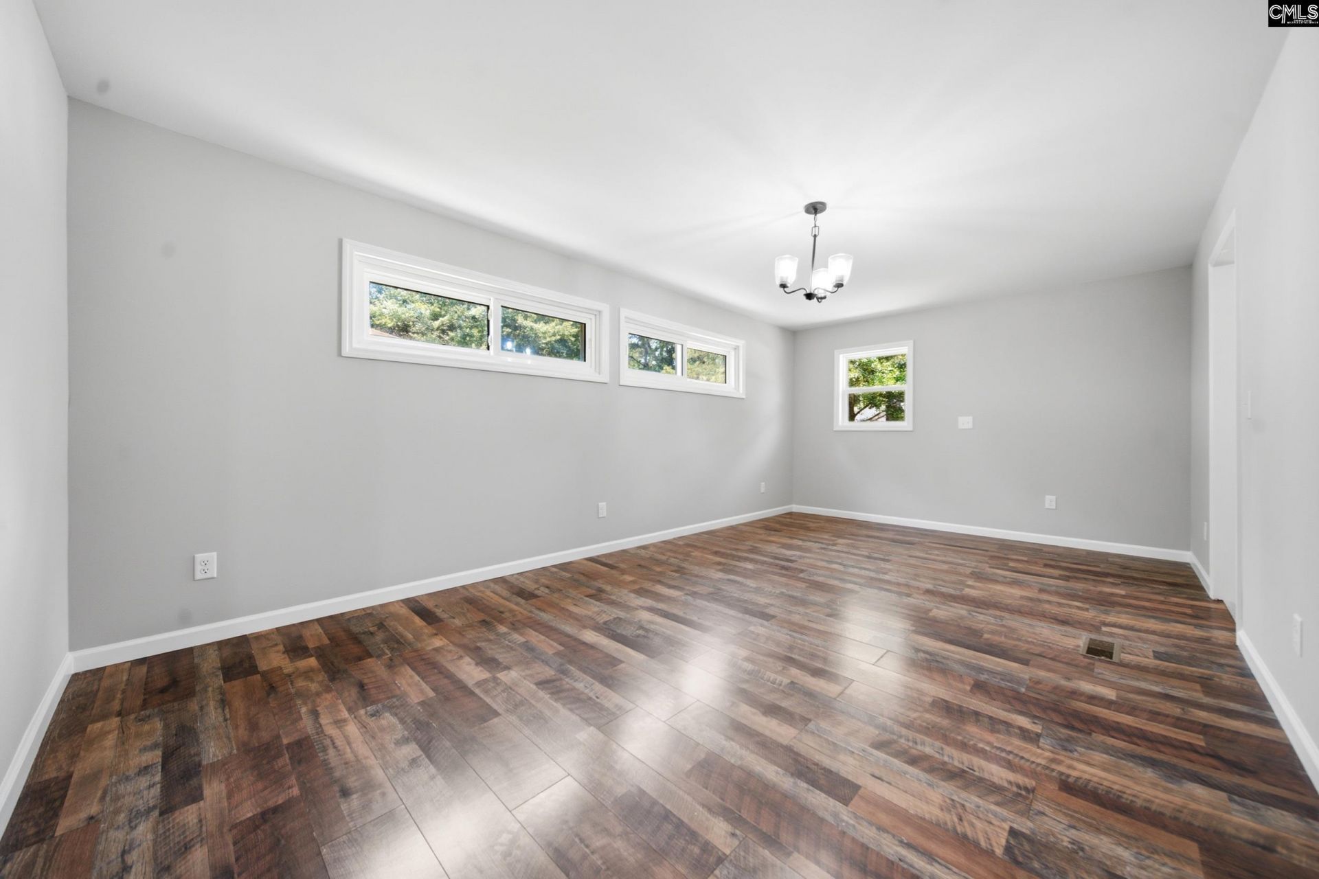 1040 E Sherwood Drive  Photo 21