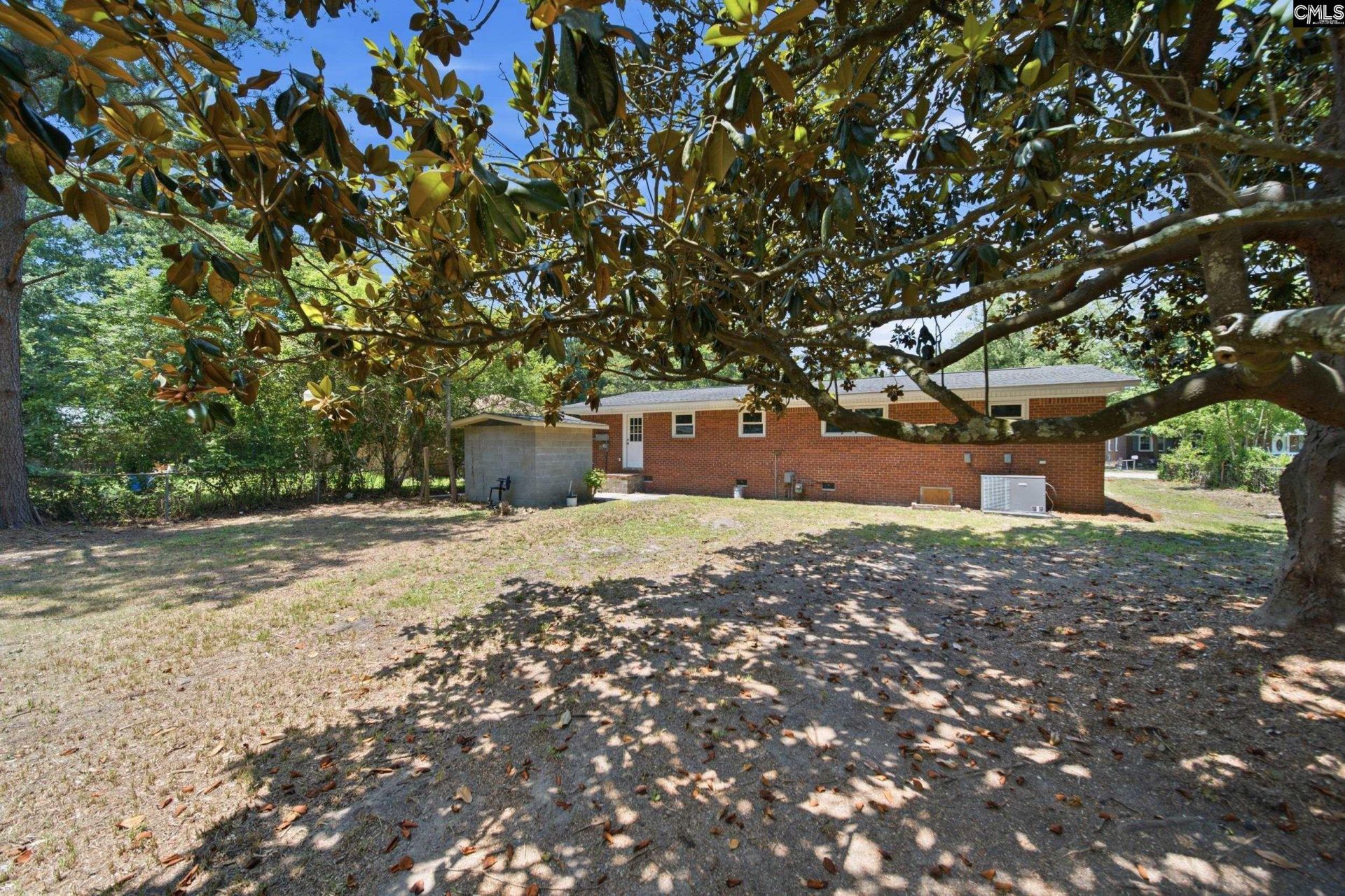 1040 E Sherwood Drive  Photo 25